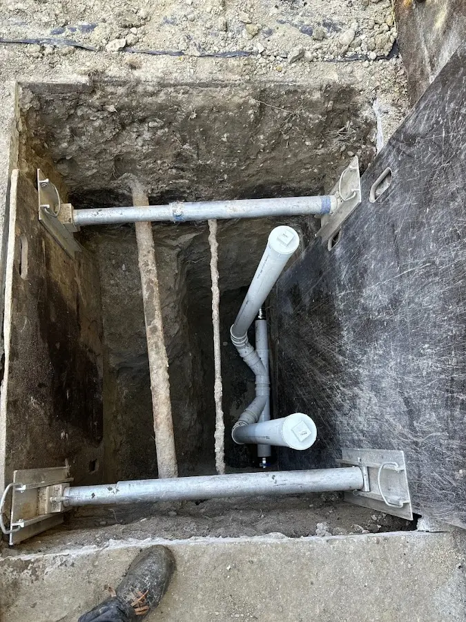 Experienced plumber completing Gas Line Repair work in Clever